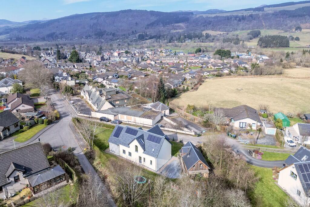Fardin, Aberfeldy, Perthshire, PH15 photo 2