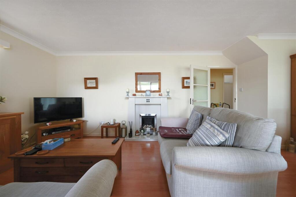 House in Tonbridge - View 5