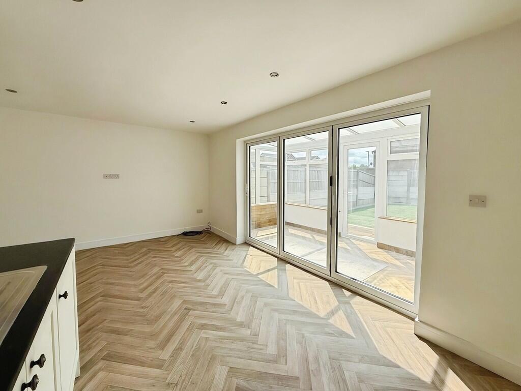 Hamilton Drive, Warsop, Mansfield - View 5