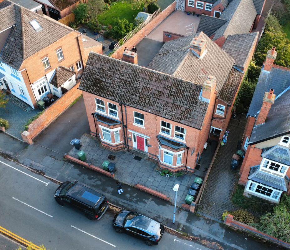6-bed flat on 92 Herrick Road, Loughborough, Leicestershire, LE11 2BT, £275,000