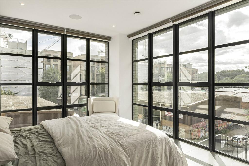 Apartment in London, Fish Island, Bow - View 4