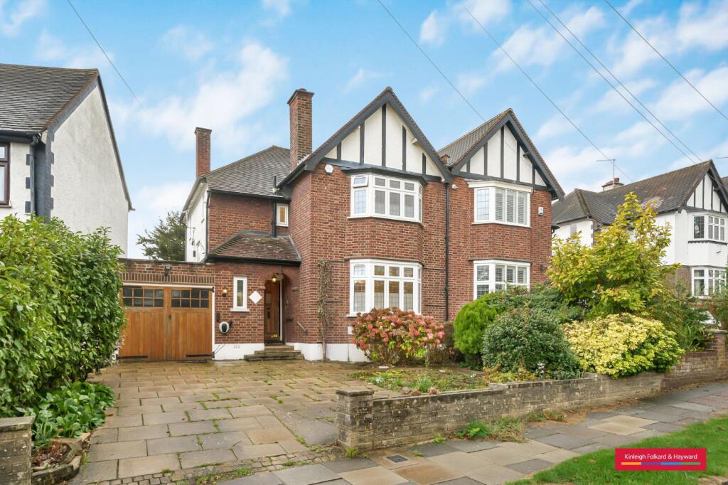 House in London, Friern Barnet - View 3