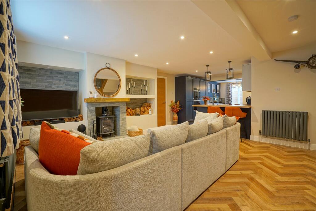 House in Rotherham, South Yorkshire - More