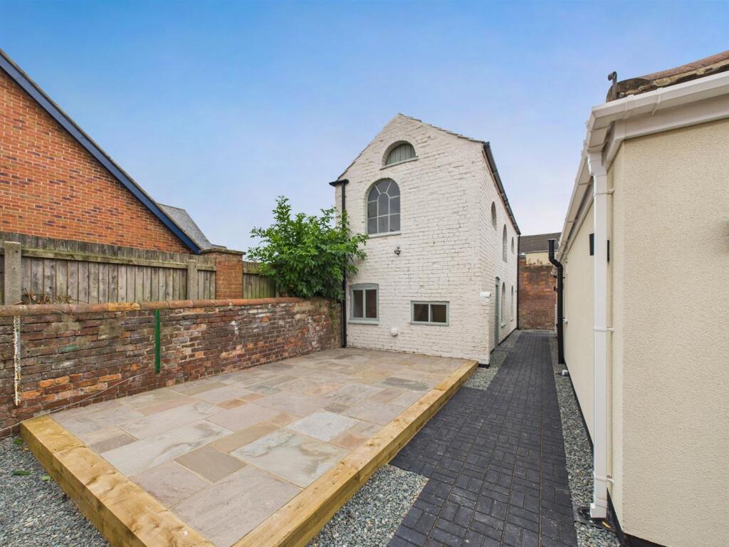 South Terrace, Louth photo 4