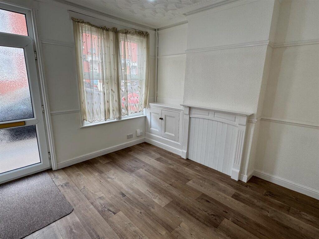 House in Leicester, City of Leicester - View 4