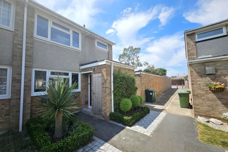 Main image of property: Shepperton, Surrey, TW17