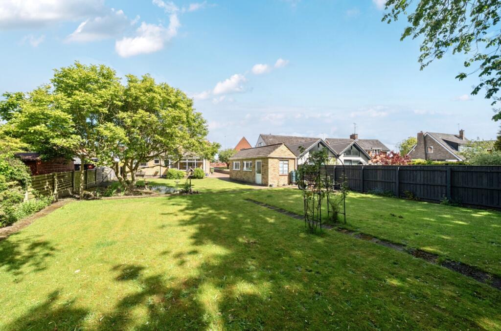 House in Lincoln, Swallow Beck, Boultham Moor - View 4