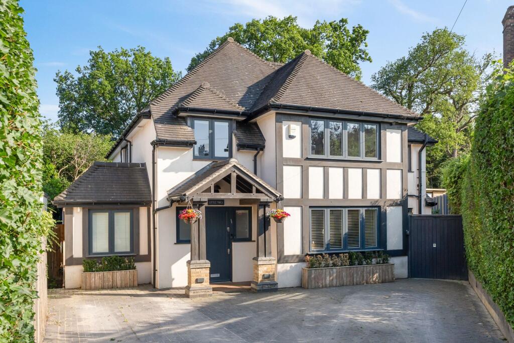 Main image of property: The Rose Walk, Radlett, WD7