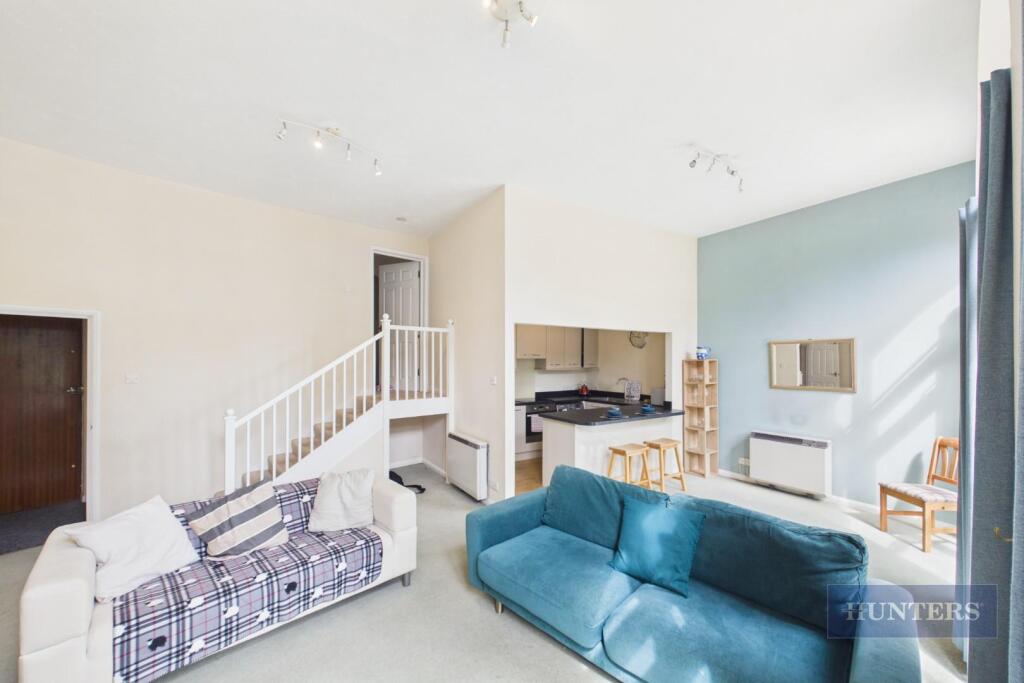 Apartment in Southampton - View 5