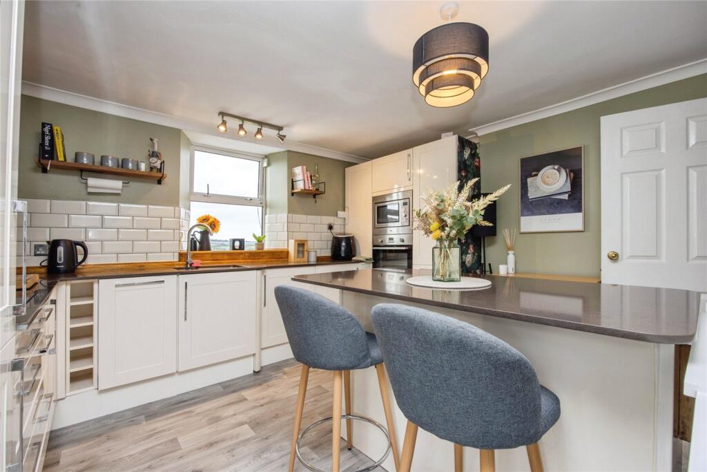House in Plymouth - View 4