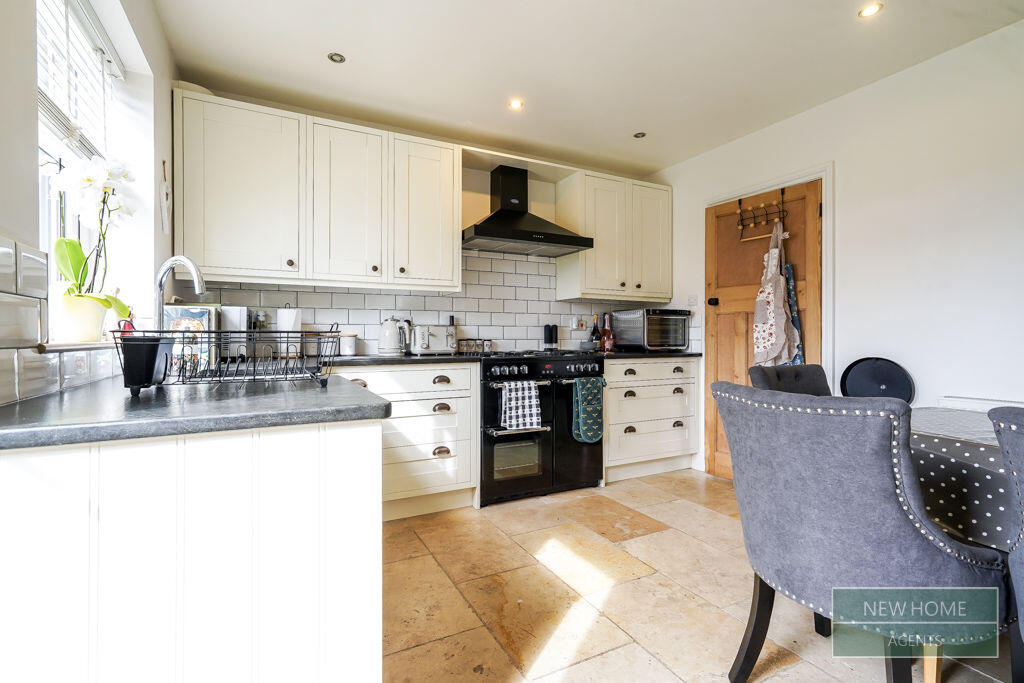 House in Staffordshire Moorlands, Leek - View 2