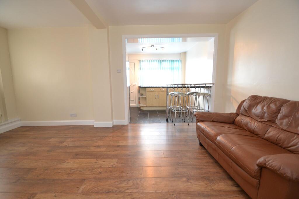 House in Bradford, Wrose - View 5