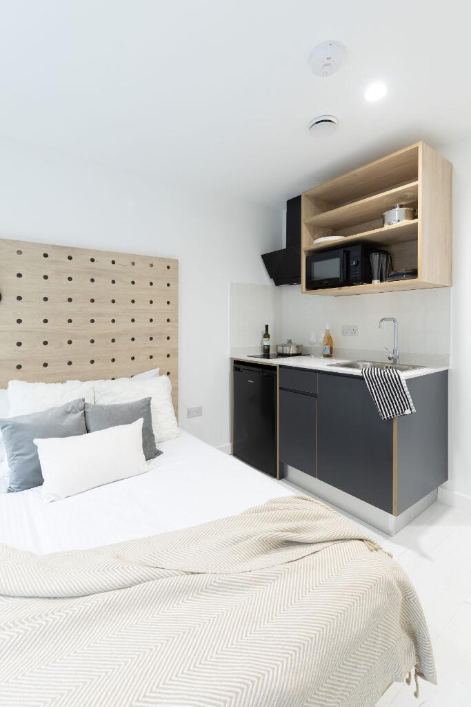 Studio flat for rent