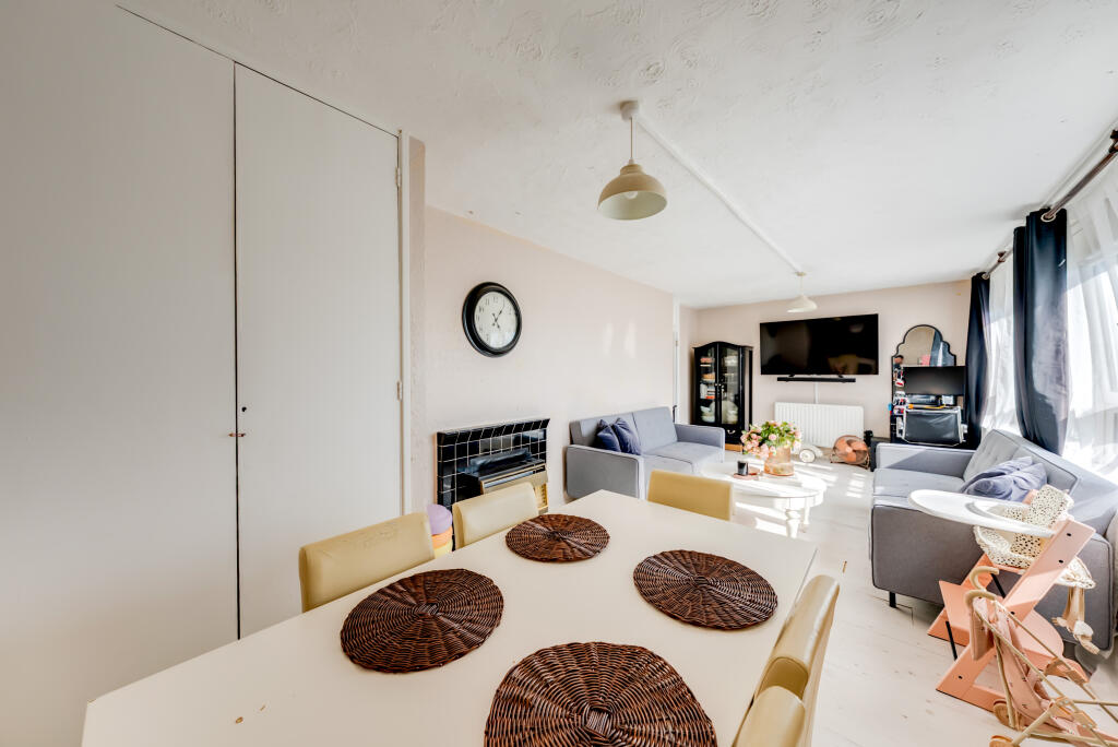 Apartment in London, Manchester Estate, Isle of Dogs - View 5