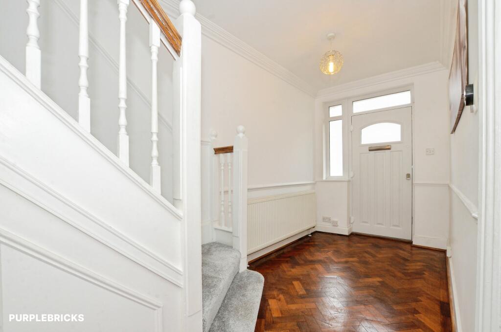 House in Harrow - View 5
