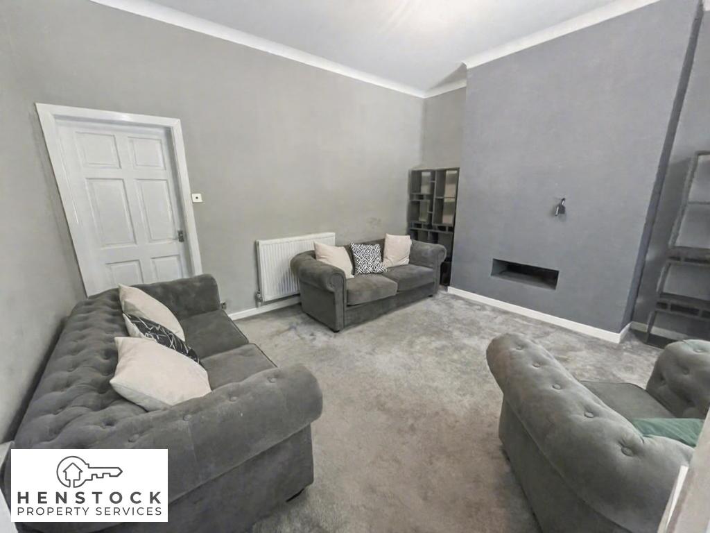 Morton Street, Middleton, Manchester, M24 photo 2