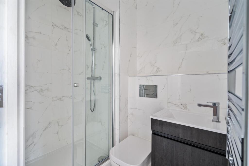 Additional image 5 of Apt 6, Warwick House, 737 Warwick Road. Solihull.