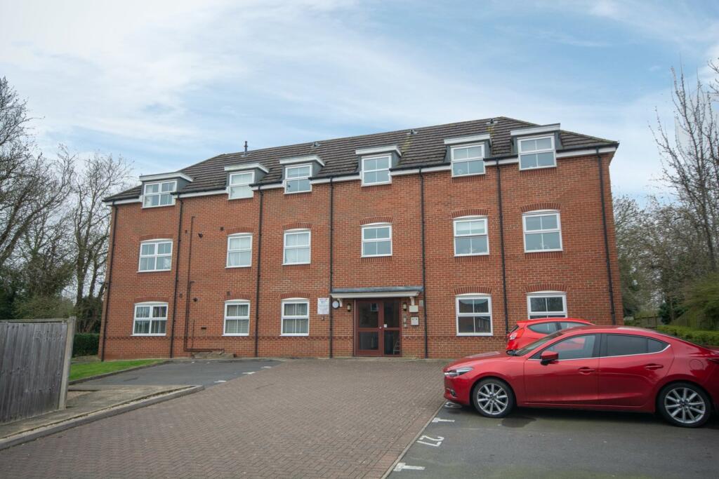 2-bed apartment on 21, Blossom Way, Rugby, CV22, £130,000