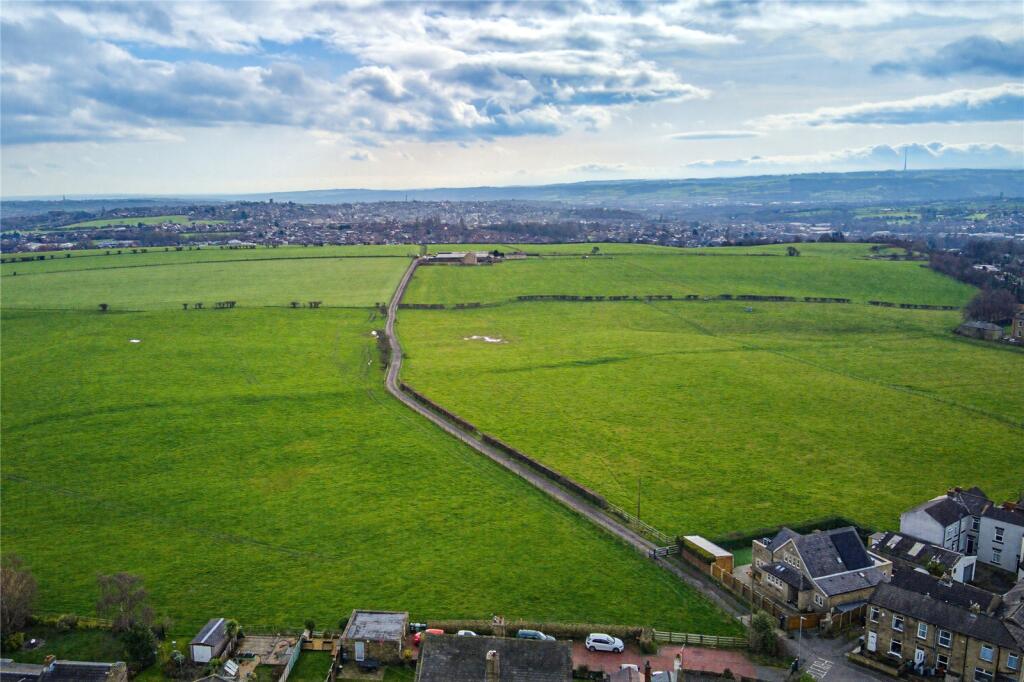 Additional image 35 of Oxford Road, Gomersal, BD19