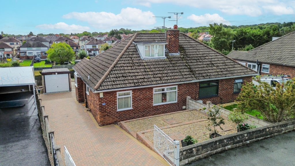 Main image of property: Dee Road, Connah's Quay, Deeside, Flintshire, CH5 4PB