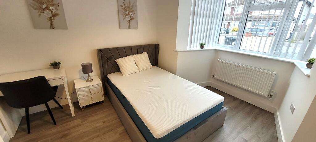 Main image of property: Room 1 Windermere Road, Patchway
