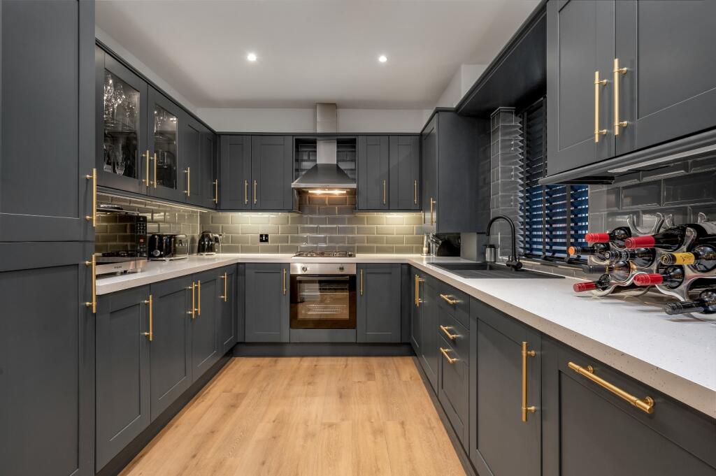 Main image of property: Winfield Heights, 6 Lucknow Avenue, Nottingham, Nottinghamshire, NG3 5BB