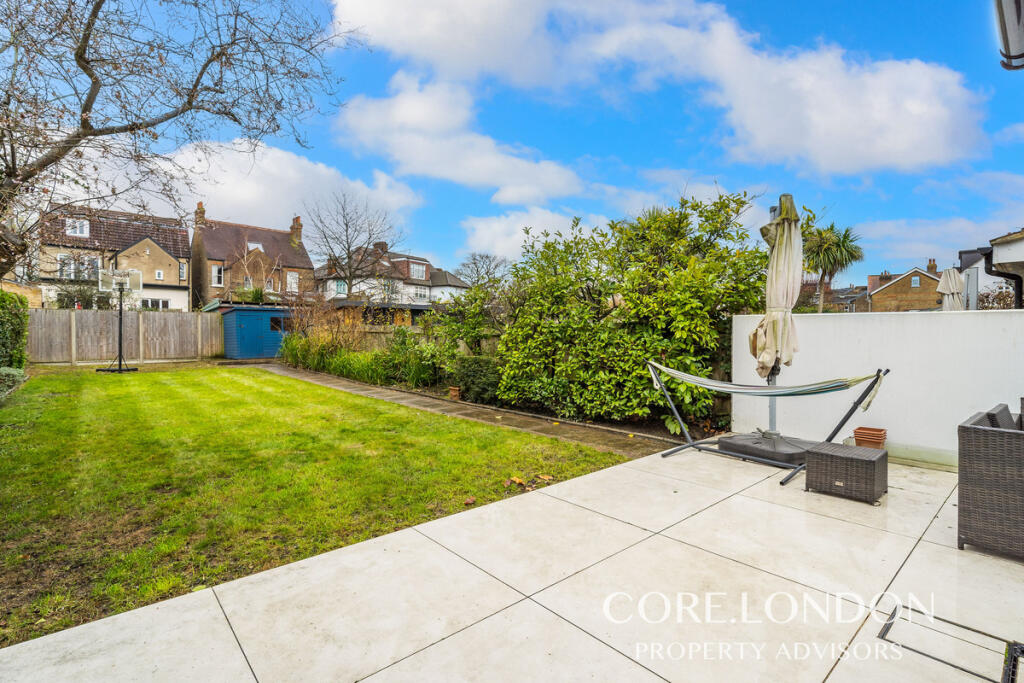House in London - View 4