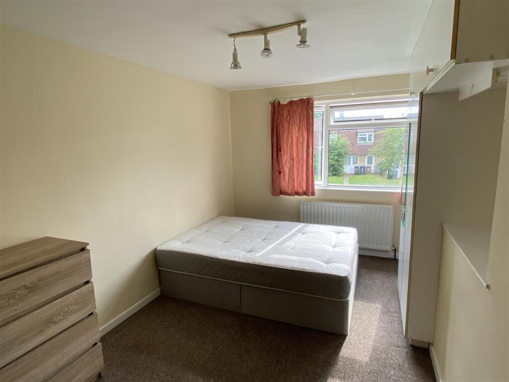 Additional image 7 of Bishops Rise, Hatfield