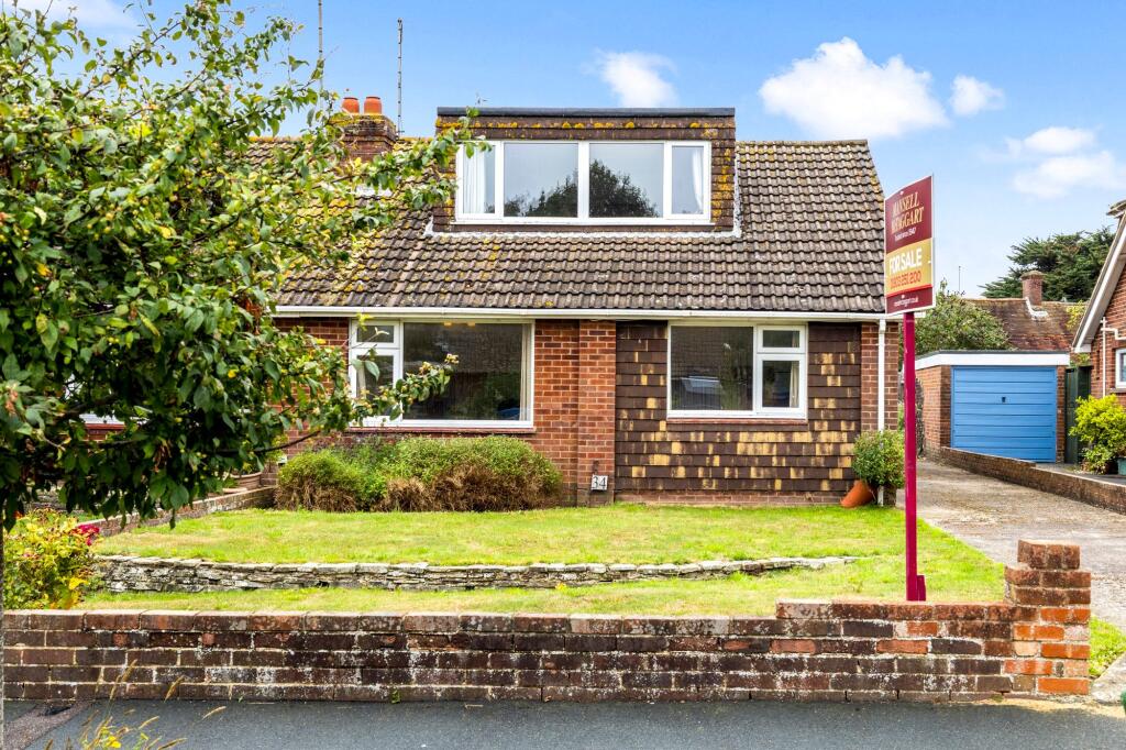 2-bed house on Dawn Crescent, Upper Beeding, BN44, £350,000