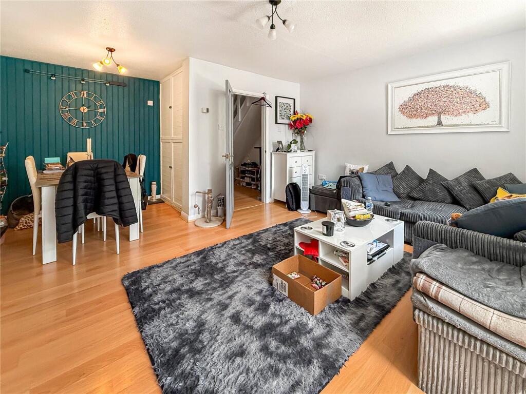 House in Sunbury-on-Thames, Kempton Park - View 6