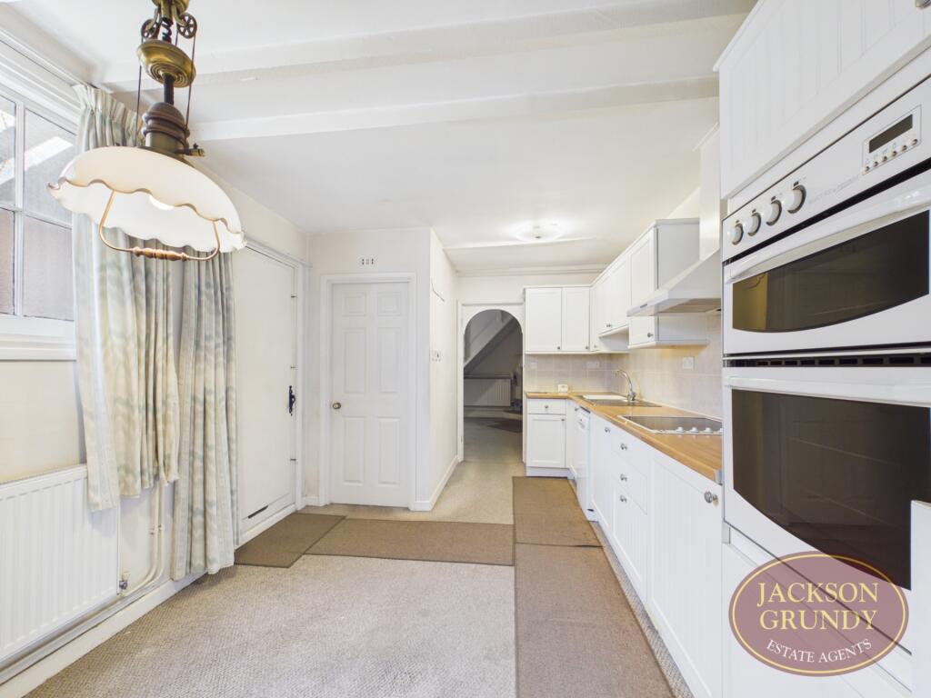 Roe Road, Abington, NN1 4PH - View 4