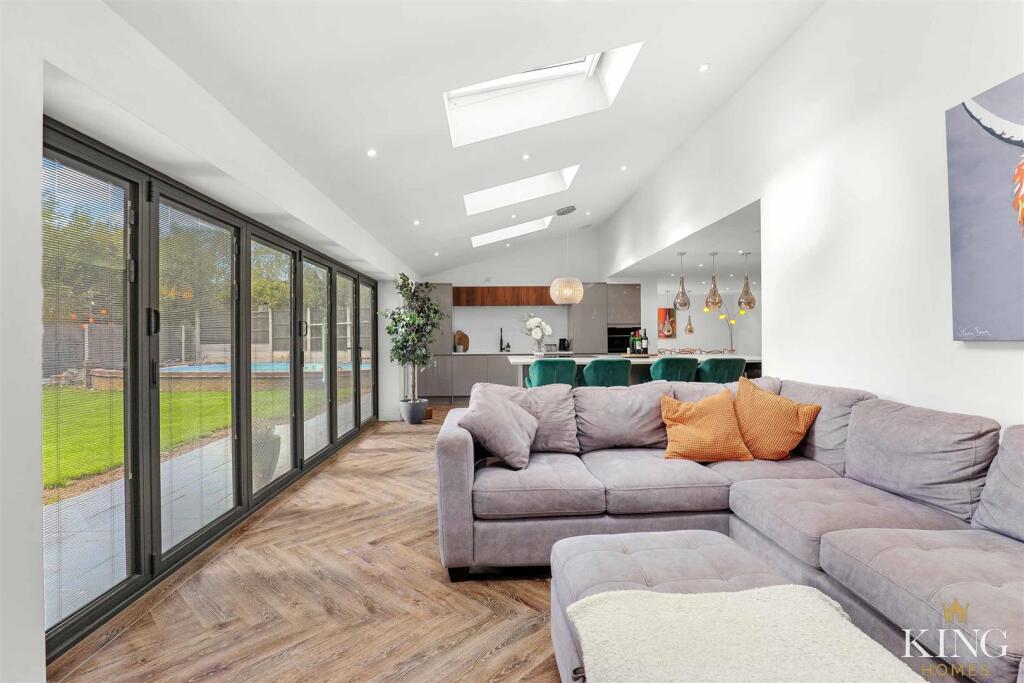 Additional image 7 of Ardens Close, Redditch