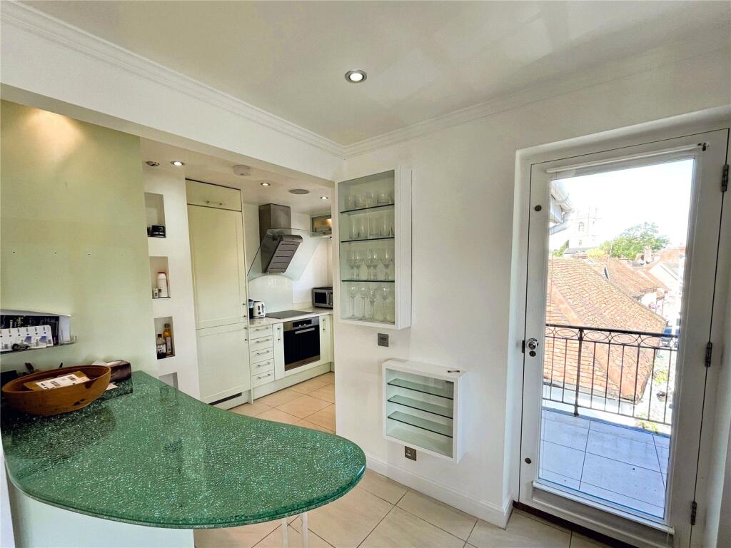 Apartment in South Oxfordshire, Henley-on-Thames - More