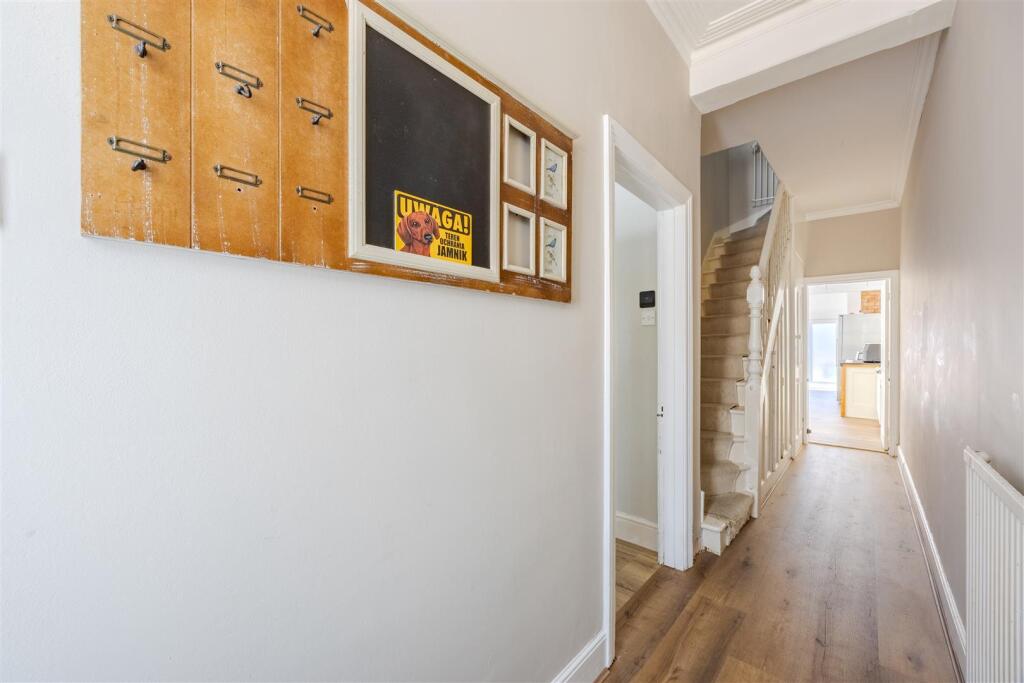 House in Southend-on-Sea - View 5