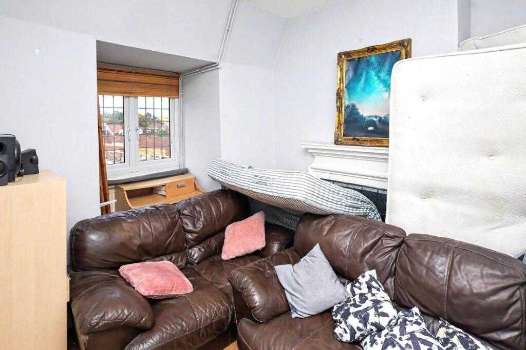 91(C) Church Road, Hendon, NW4 4DP photo 4