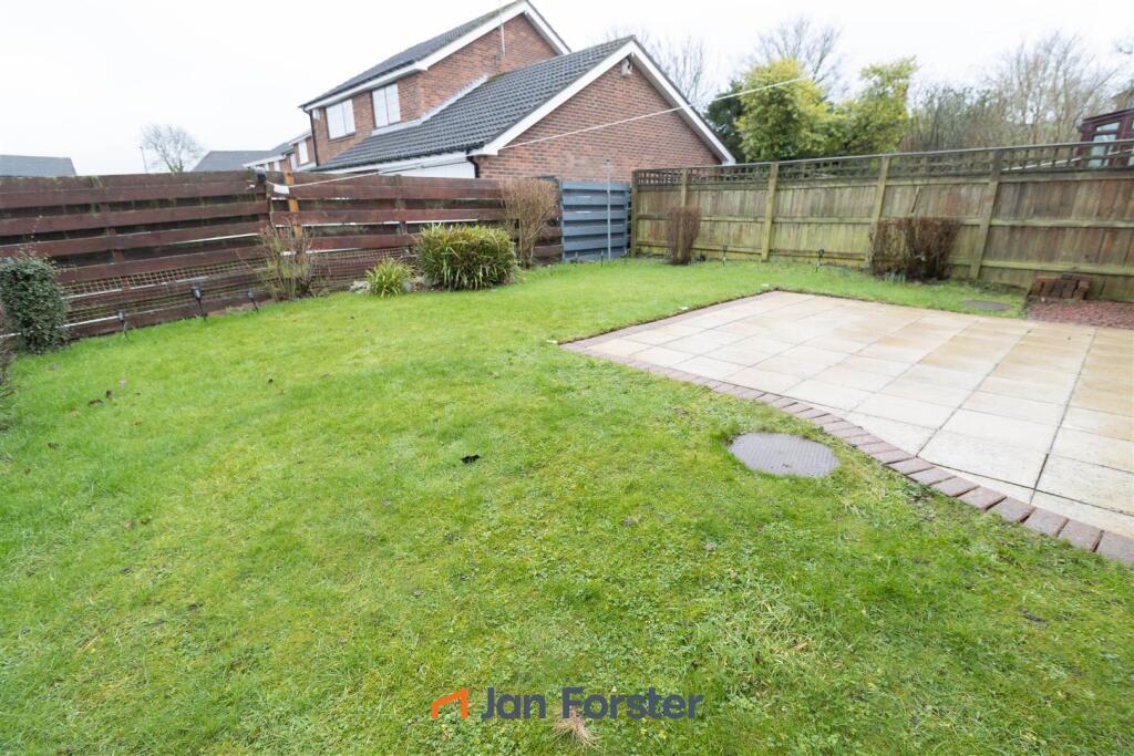 House in Newcastle upon Tyne - More