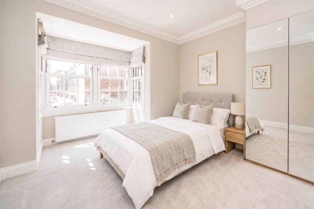 House in London - More