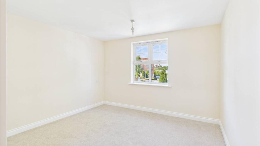 Apartment in Chesterfield, St Augustines, Spital - View 5
