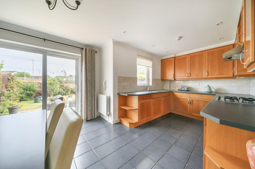 House in Portsmouth - View 4
