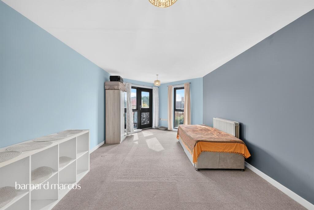 Apartment in London, Bedfont - View 5