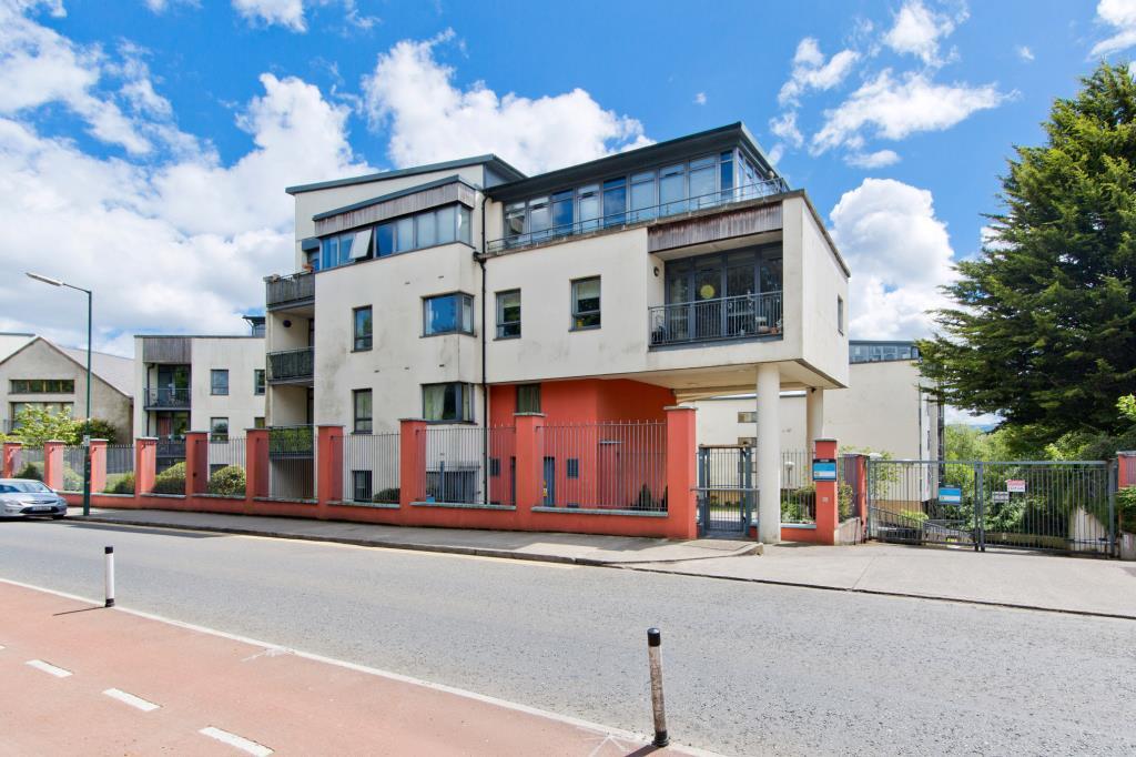 Main image of property: 50A Metropolitan Apartments, Inchicore Road, Dublin 8, D08 PR63
