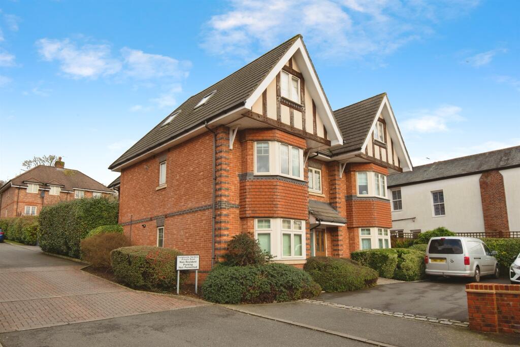 Main image of property: Templeside Gardens, High Wycombe