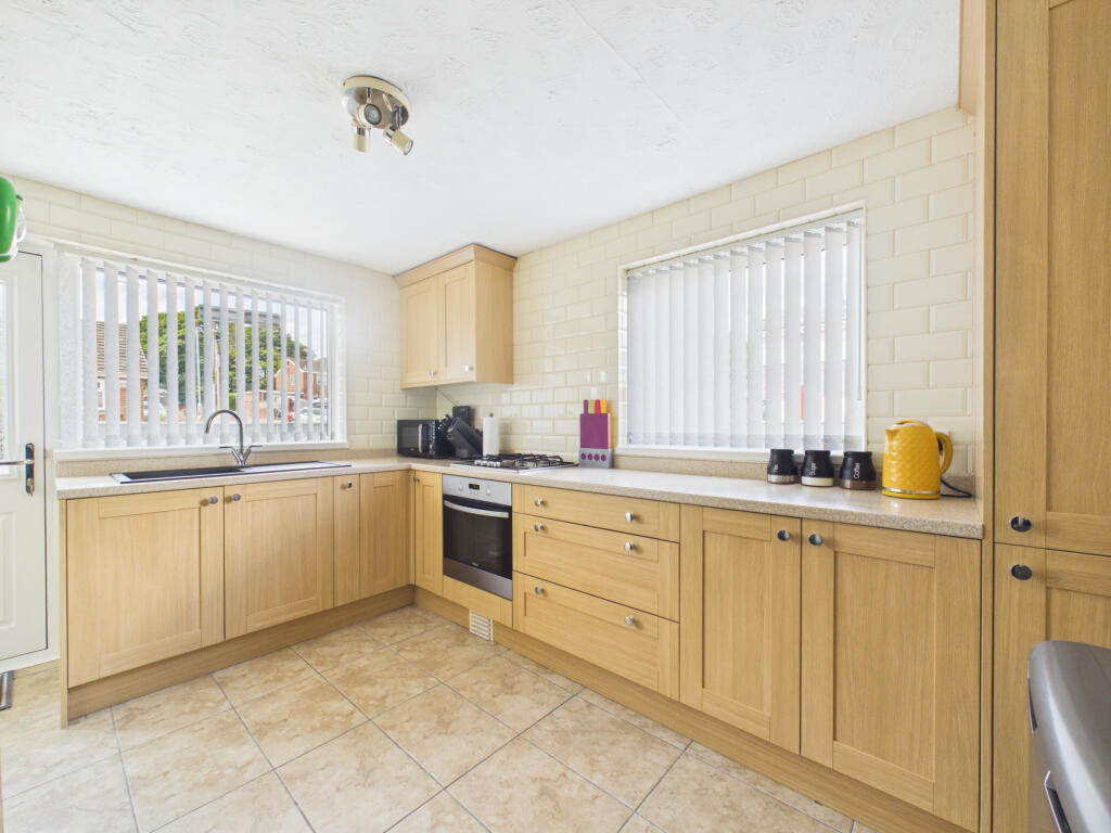 Astral Way, Sutton-on-Hull, Hull, HU7 photo 3