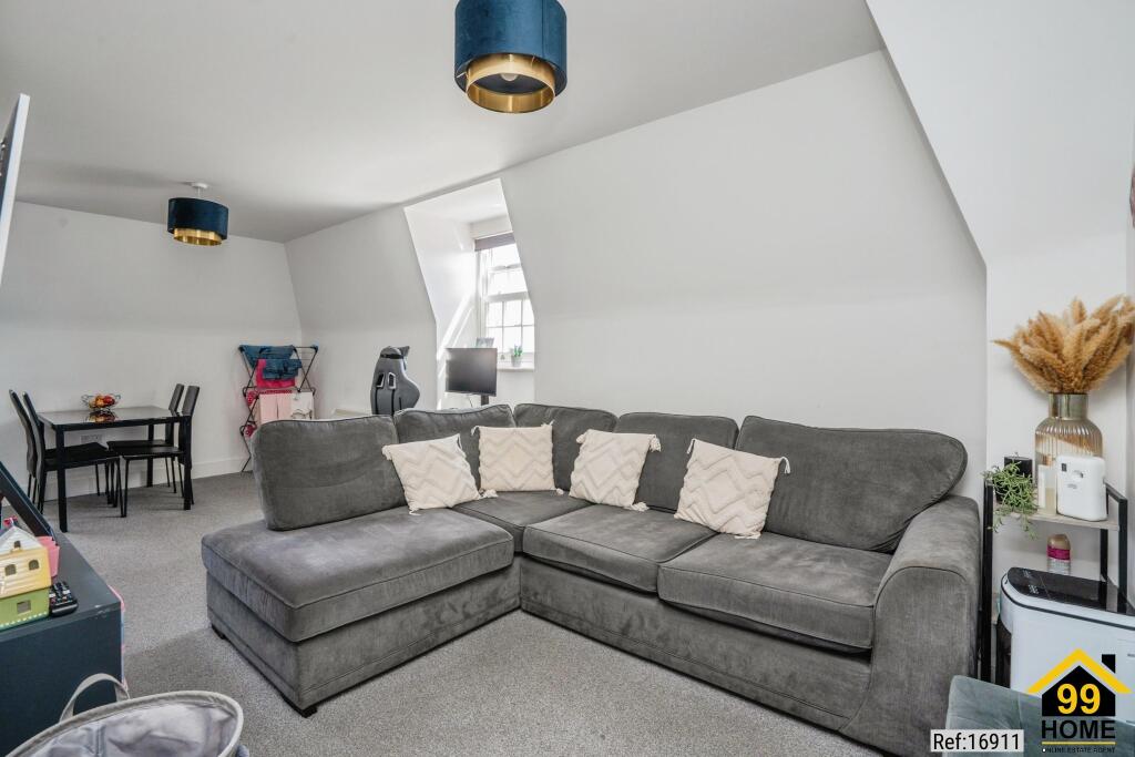 Apartment in Gosport, Hampshire - View 4