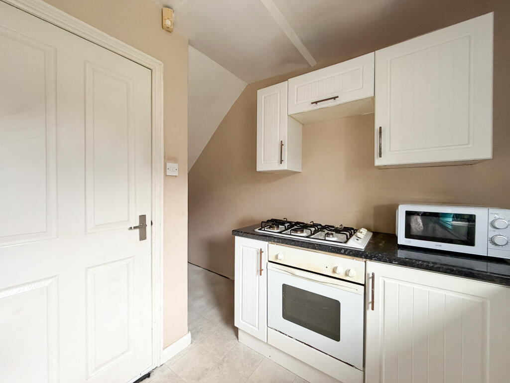 House in Tameside, Greater Manchester - More