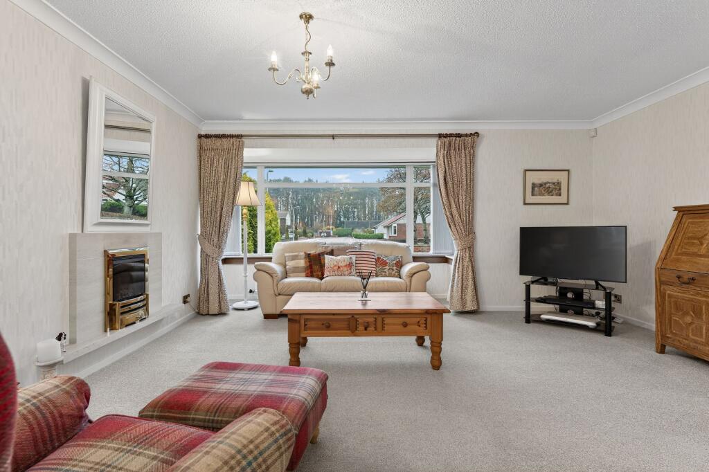 9 Barnford Crescent, Alloway, Ayr, KA7 4UP photo 3