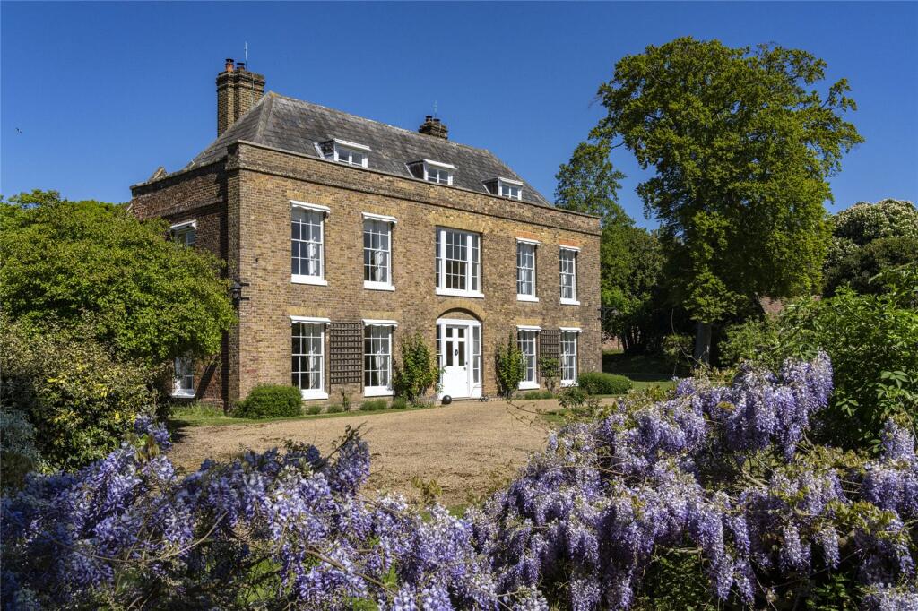 Main image of property: Upnor, Rochester, Kent, ME2