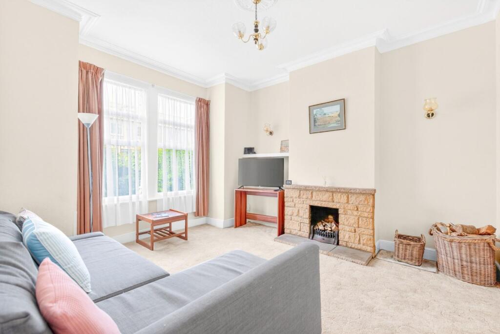 Apartment in London - View 3
