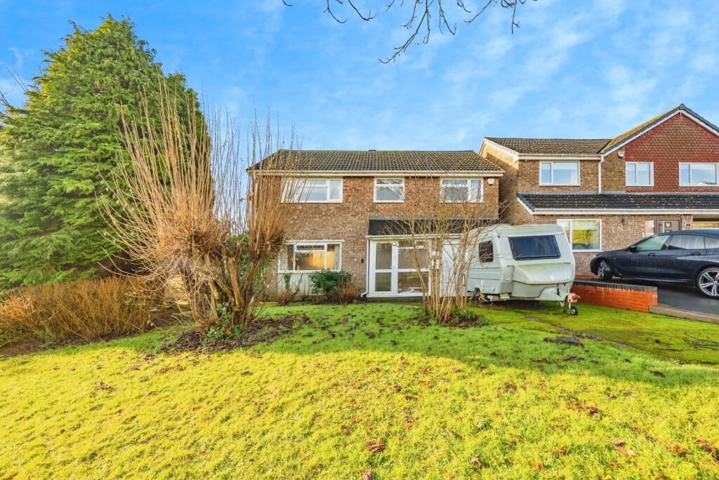 Main image of property: Ashlands Close, Tamworth, Staffordshire, B79