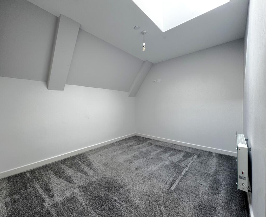 Apartment in Tonbridge - View 4